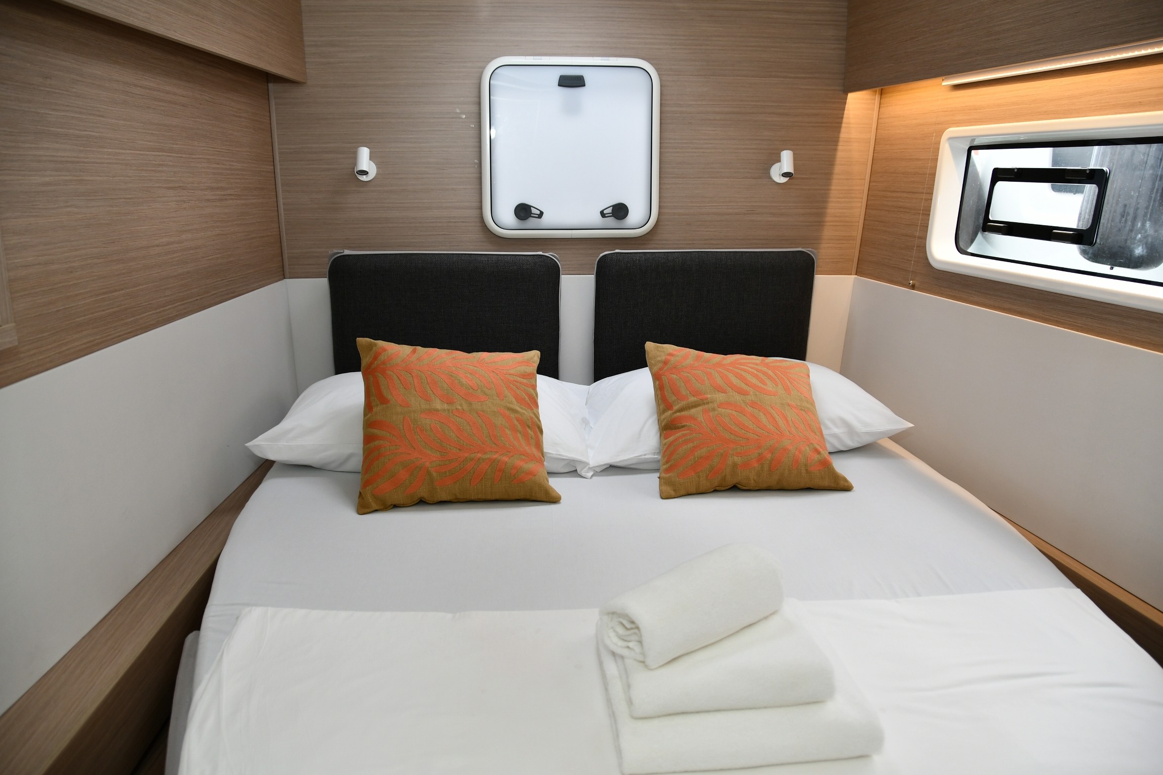 Lagoon 43, Bonnie | Yacht Charter Croatia