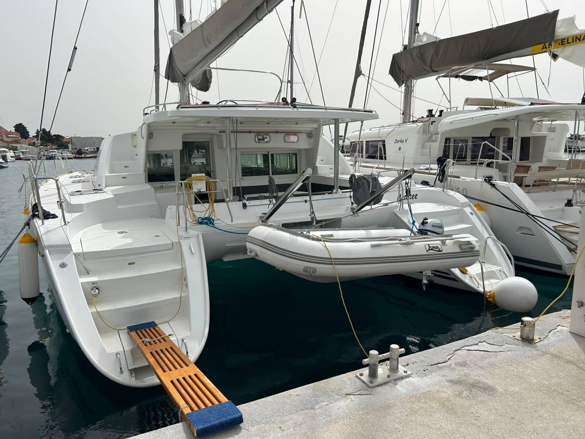 Lagoon 440, Manatee | Yacht Charter Croatia