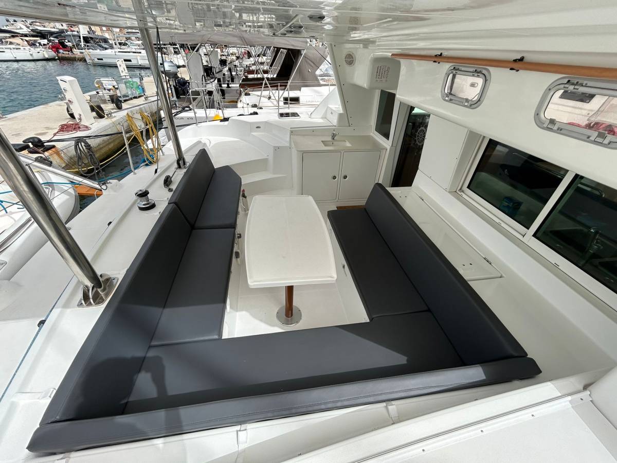 Lagoon 440, Manatee | Yacht Charter Croatia