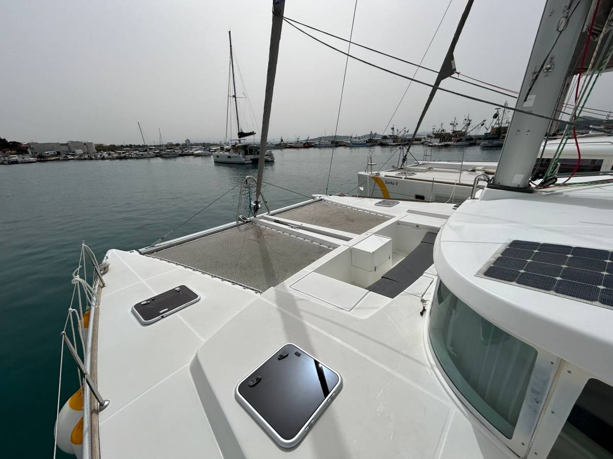 Lagoon 440, Manatee | Yacht Charter Croatia