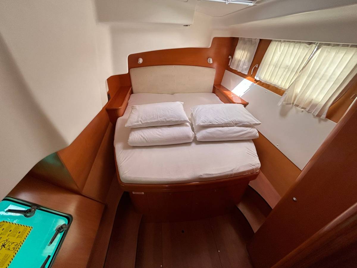 Lagoon 440, Manatee | Yacht Charter Croatia