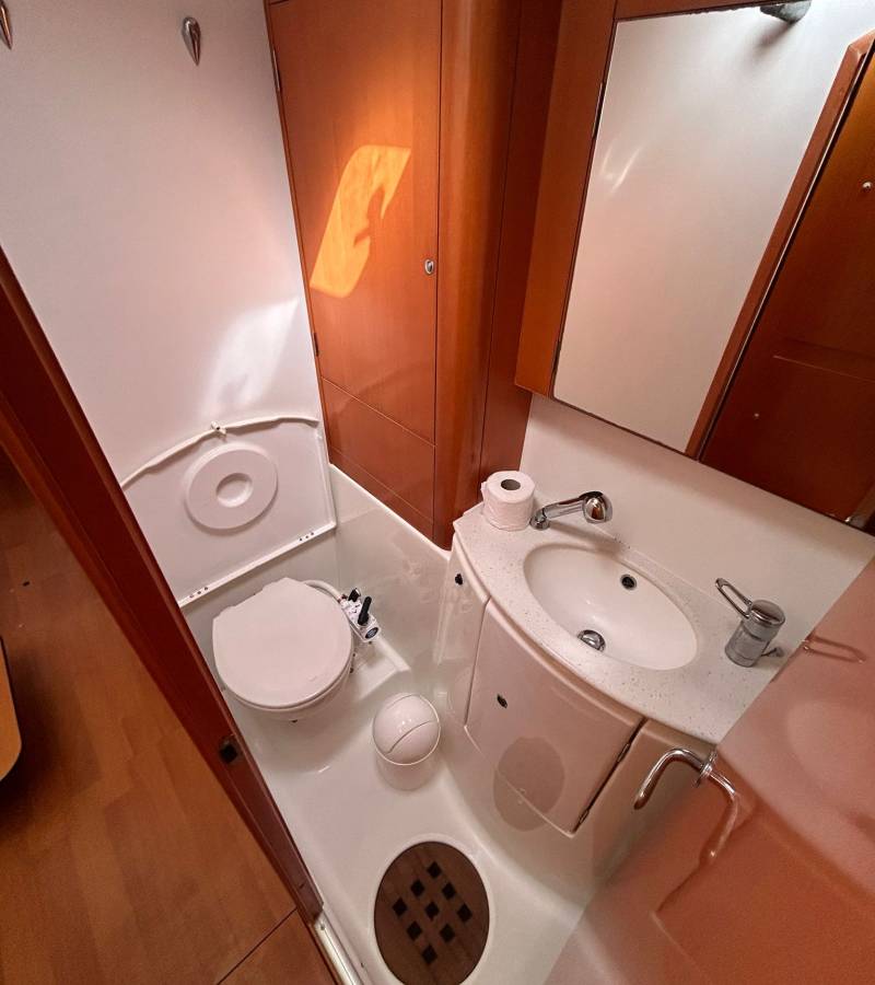 Lagoon 440, Manatee | Yacht Charter Croatia