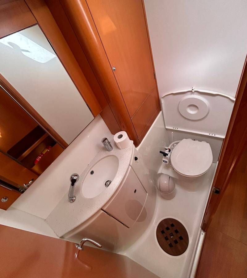 Lagoon 440, Manatee | Yacht Charter Croatia