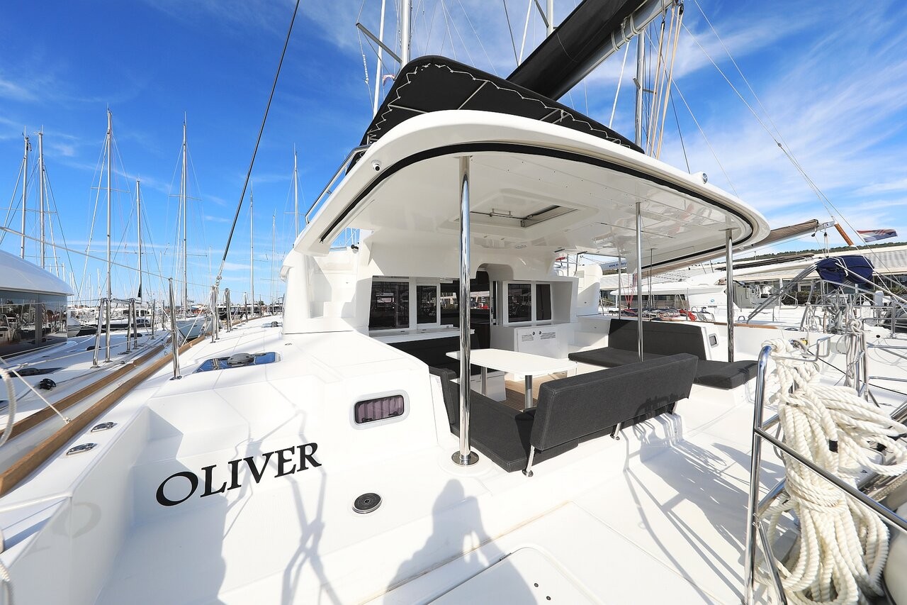 Lagoon 450 F, Oliver | Yacht Charter Croatia