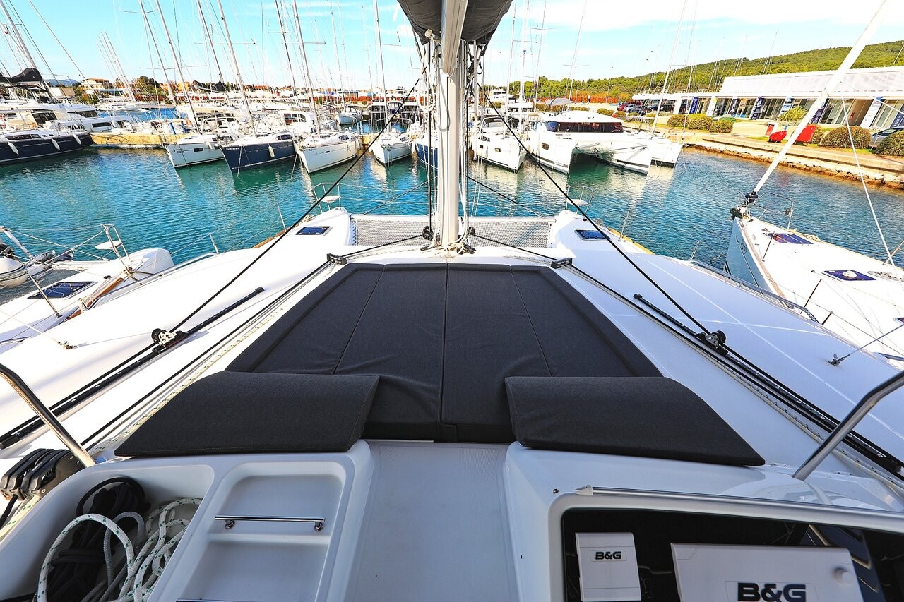 Lagoon 450 F, Oliver | Yacht Charter Croatia