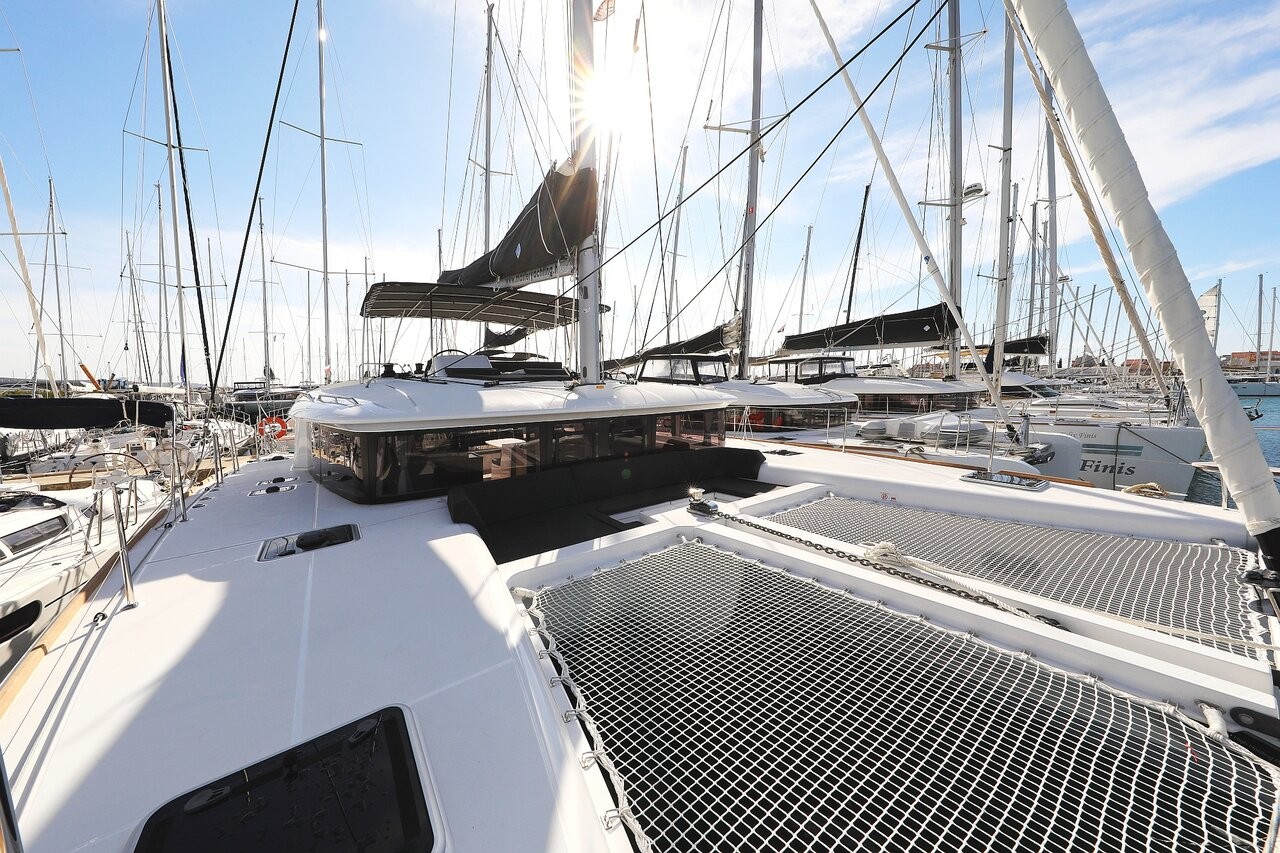 Lagoon 450 F, Oliver | Yacht Charter Croatia