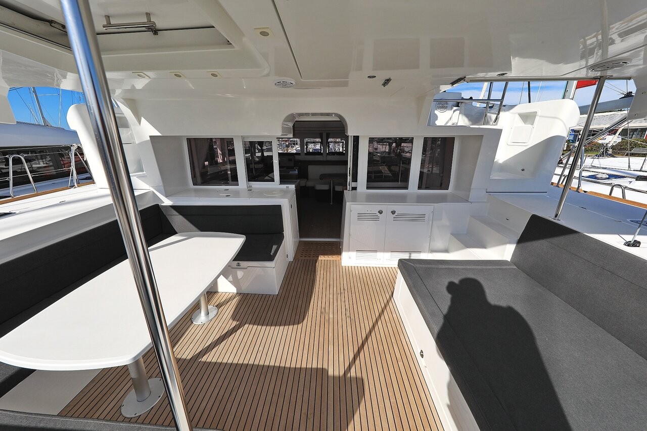 Lagoon 450 F, Oliver | Yacht Charter Croatia