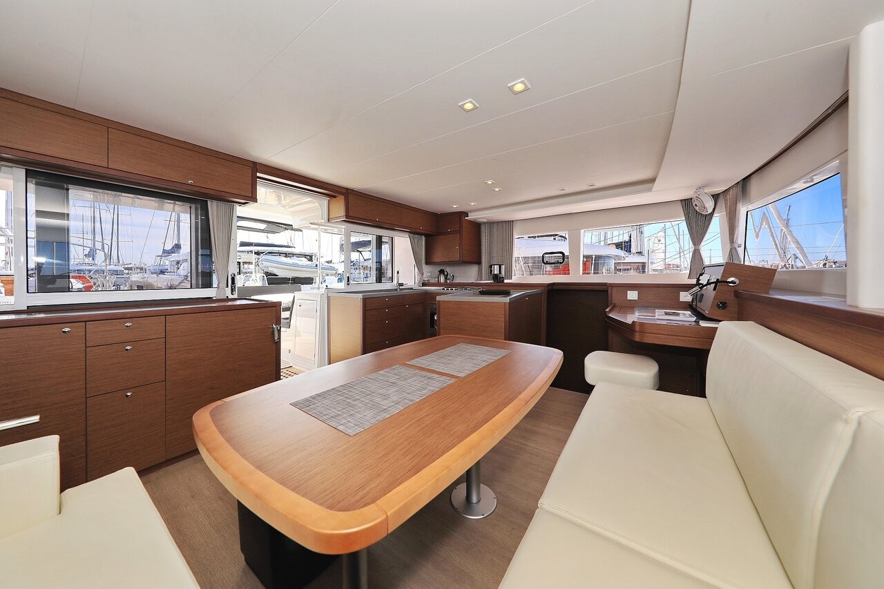 Lagoon 450 F, Oliver | Yacht Charter Croatia