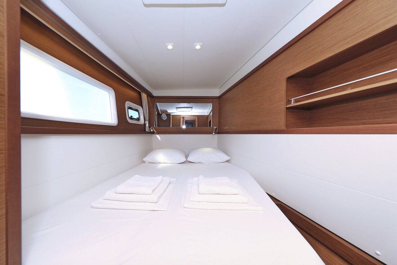 Lagoon 450 F, Oliver | Yacht Charter Croatia