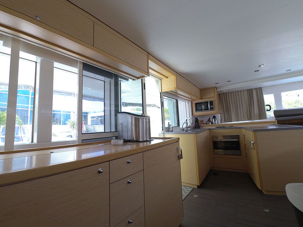 Lagoon 450 F, Belo | Yacht Charter Croatia