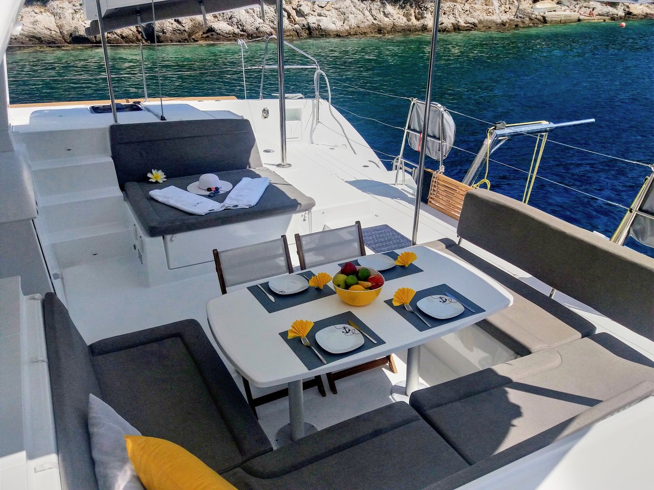 Lagoon 450 F, Red Twin | Yacht Charter Croatia