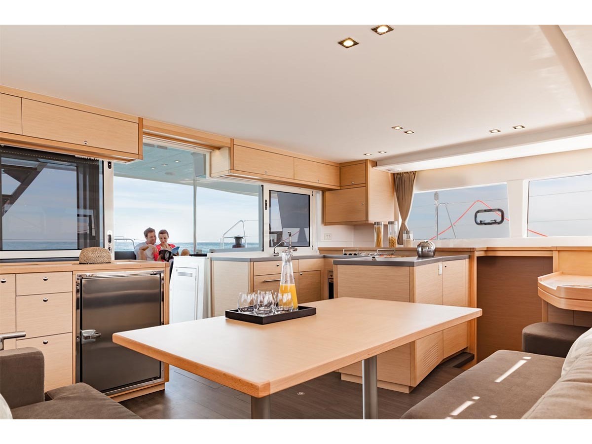 Lagoon 450 F, Mantra | Yacht Charter Croatia