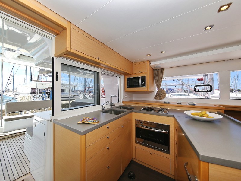 Lagoon 450 F, Mantra | Yacht Charter Croatia