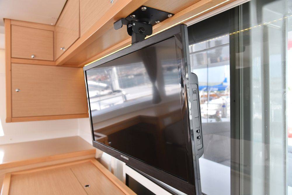 Lagoon 450 F, Lydia | Yacht Charter Croatia