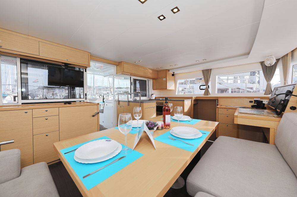 Lagoon 450 F, Lydia | Yacht Charter Croatia