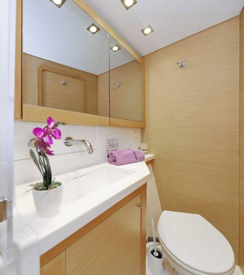Lagoon 450 F, Lydia | Yacht Charter Croatia