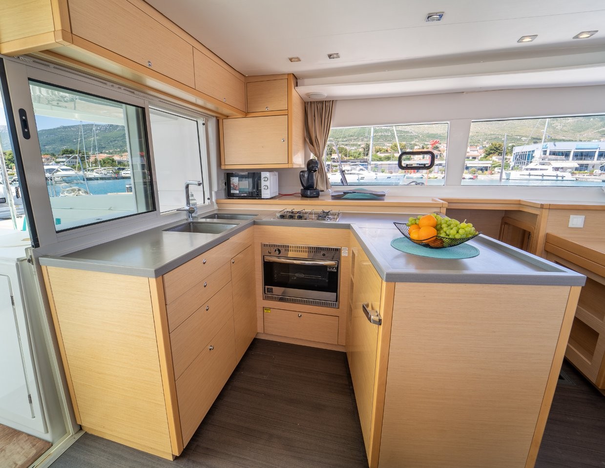 Lagoon 450 F, Orlando | Yacht Charter Croatia