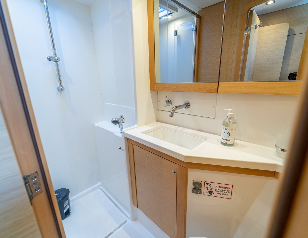 Lagoon 450 F, Orlando | Yacht Charter Croatia