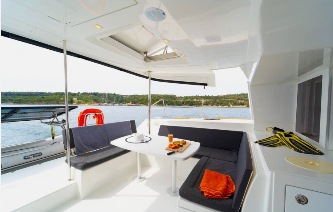 Lagoon 450 F, Julius Cesar III | Yacht Charter Croatia