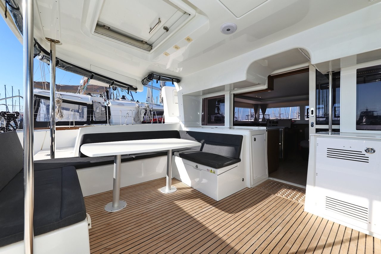 Lagoon 450 F, Lilith | Yacht Charter Croatia