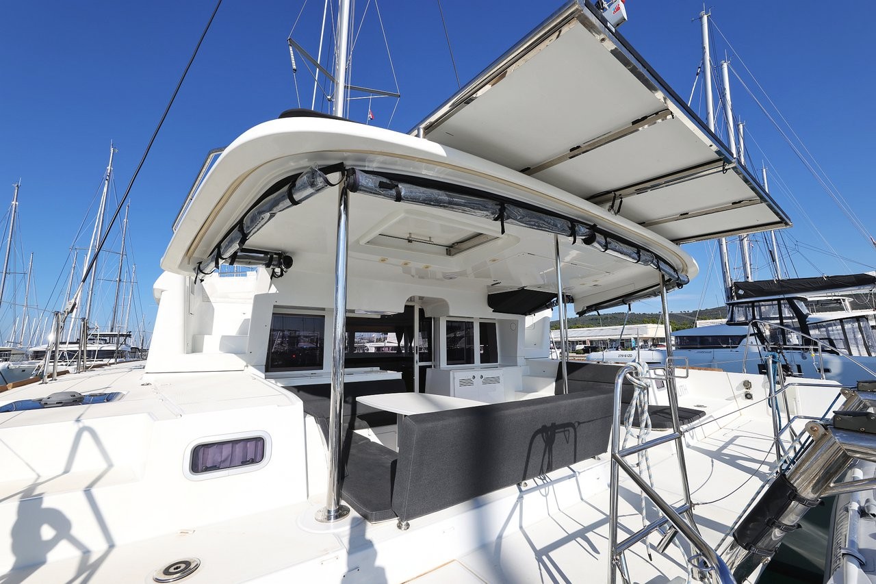 Lagoon 450 F, Lilith | Yacht Charter Croatia
