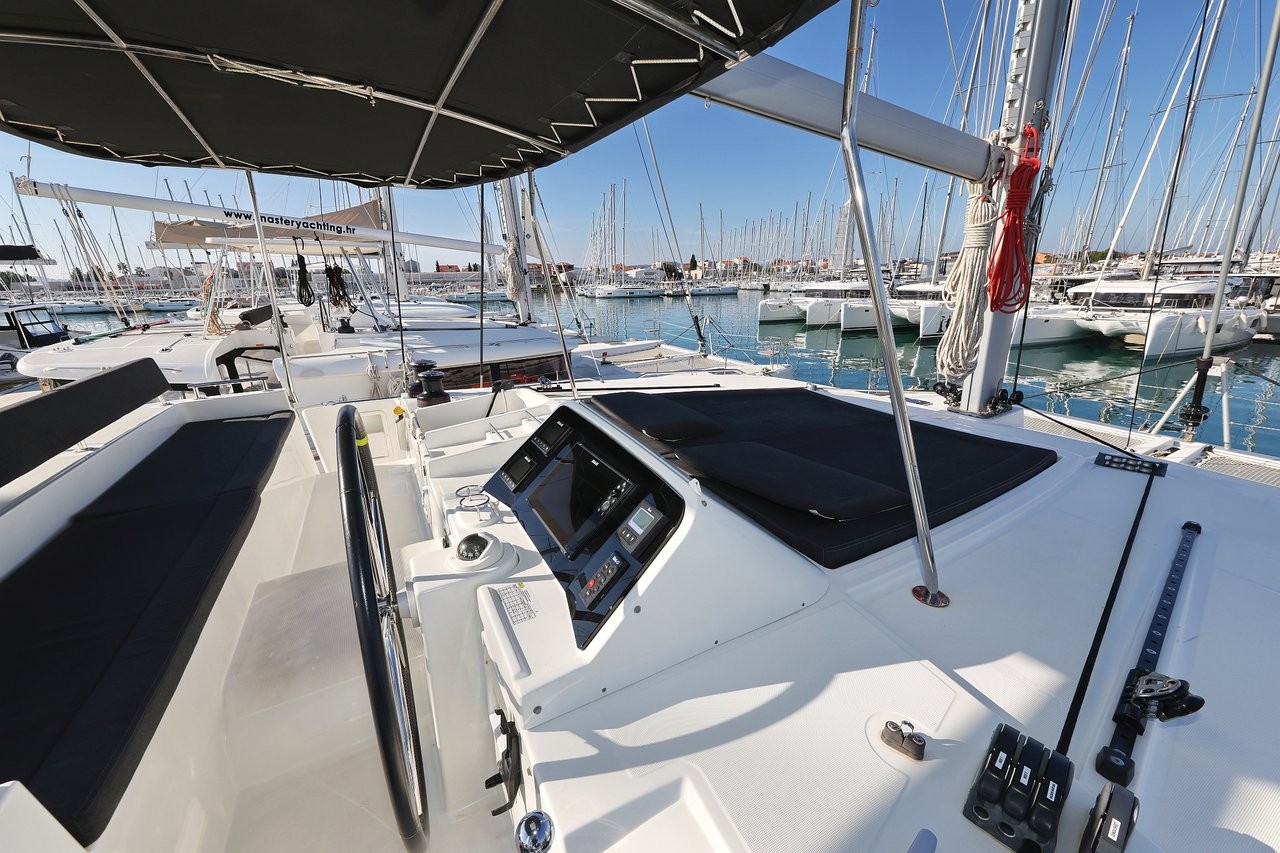 Lagoon 450 F, Lilith | Yacht Charter Croatia