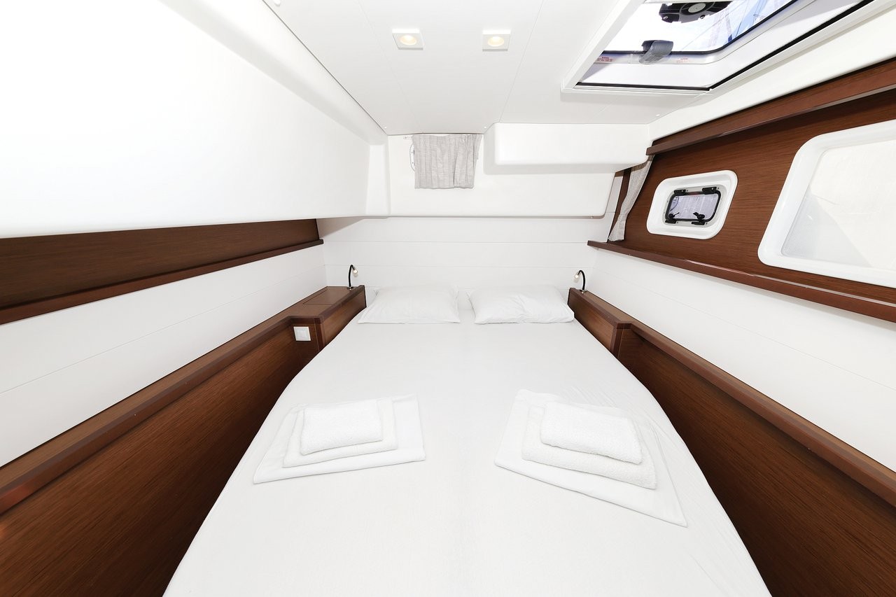 Lagoon 450 F, Lilith | Yacht Charter Croatia