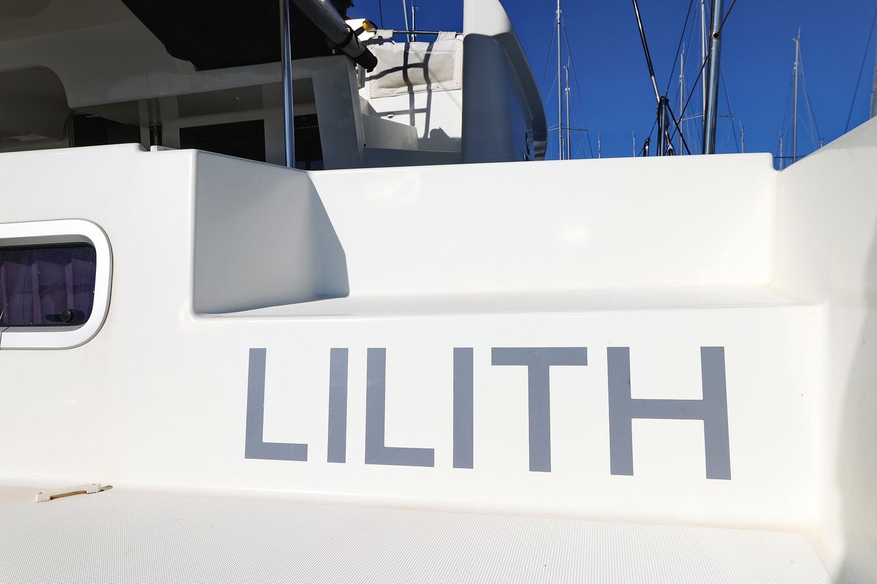 Lagoon 450 F, Lilith | Yacht Charter Croatia