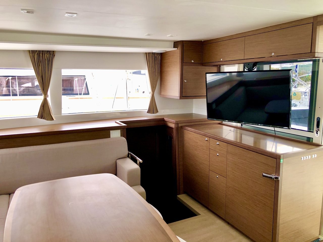 Lagoon 450 F, Zen | Yacht Charter Croatia