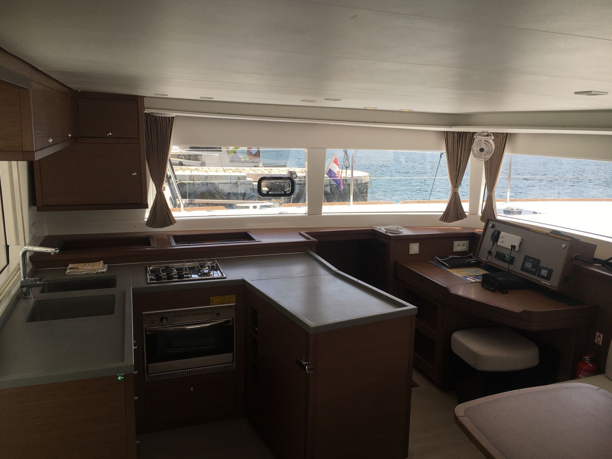 Lagoon 450 F, Samogon | Yacht Charter Croatia