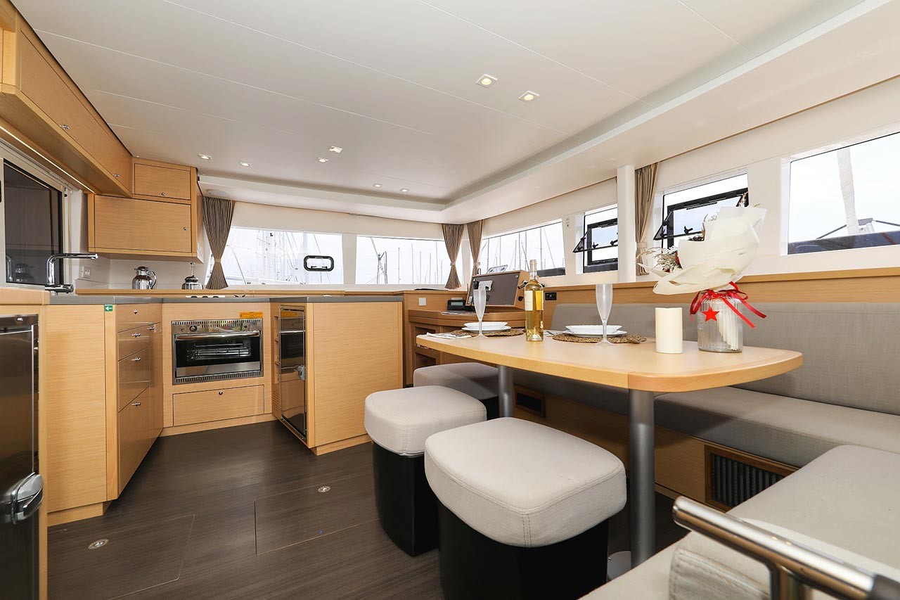 Lagoon 450 F, Sunce | Yacht Charter Croatia