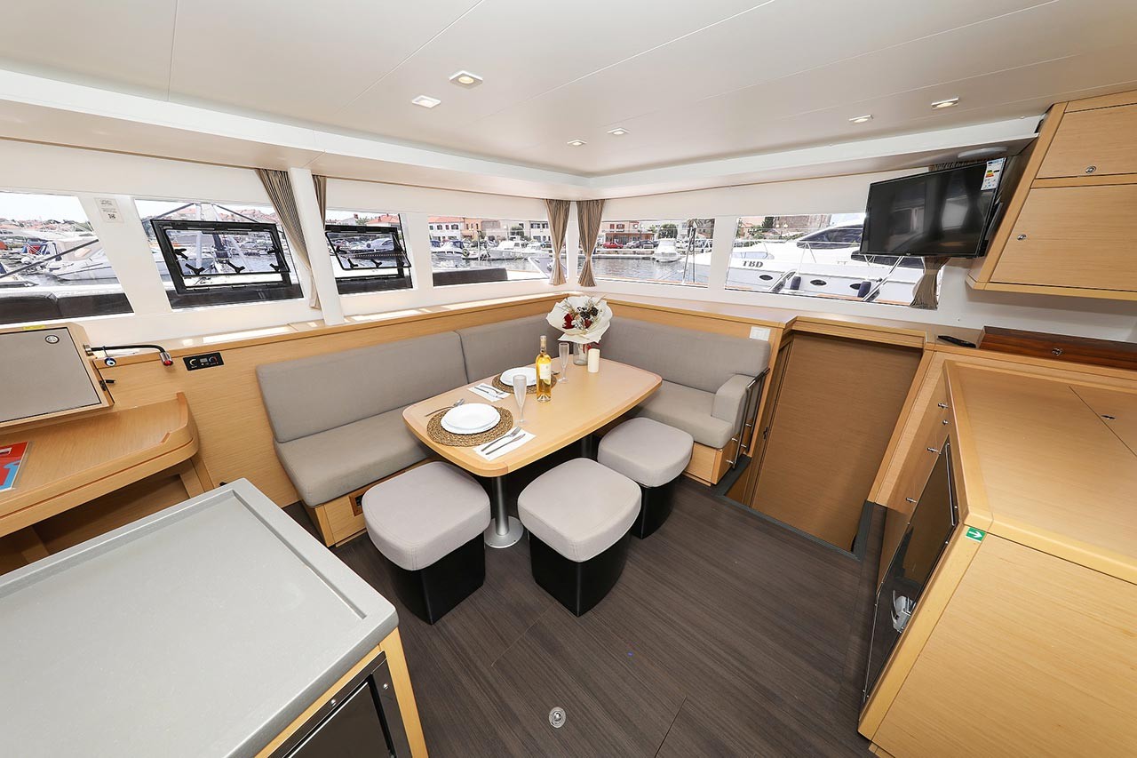 Lagoon 450 F, Sunce | Yacht Charter Croatia