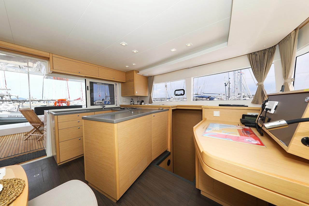 Lagoon 450 F, Sunce | Yacht Charter Croatia