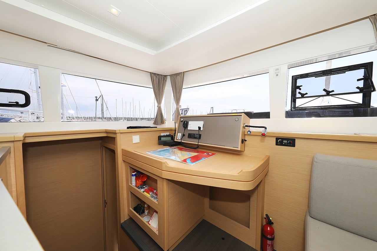 Lagoon 450 F, Sunce | Yacht Charter Croatia
