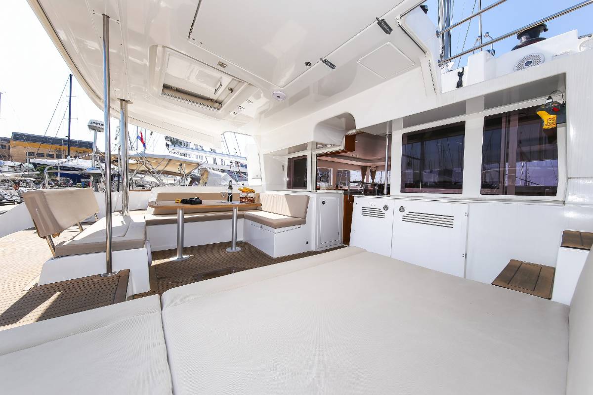 Lagoon 450 F, Fenadi | Yacht Charter Croatia