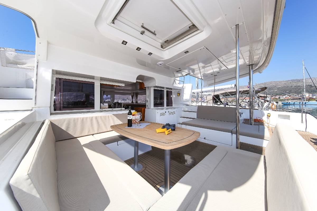 Lagoon 450 F, Fenadi | Yacht Charter Croatia