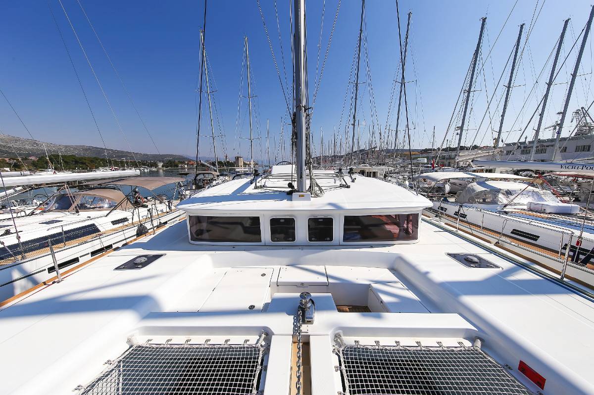 Lagoon 450 F, Fenadi | Yacht Charter Croatia