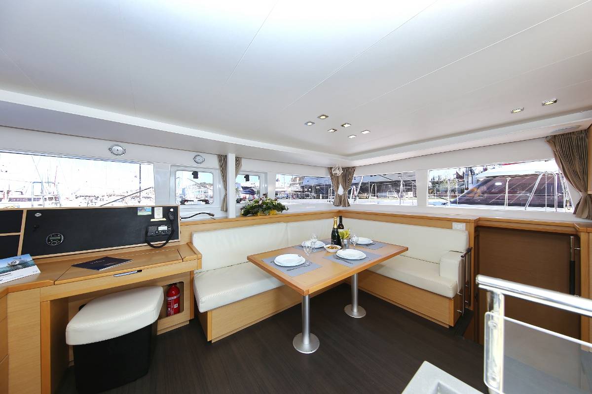 Lagoon 450 F, Fenadi | Yacht Charter Croatia