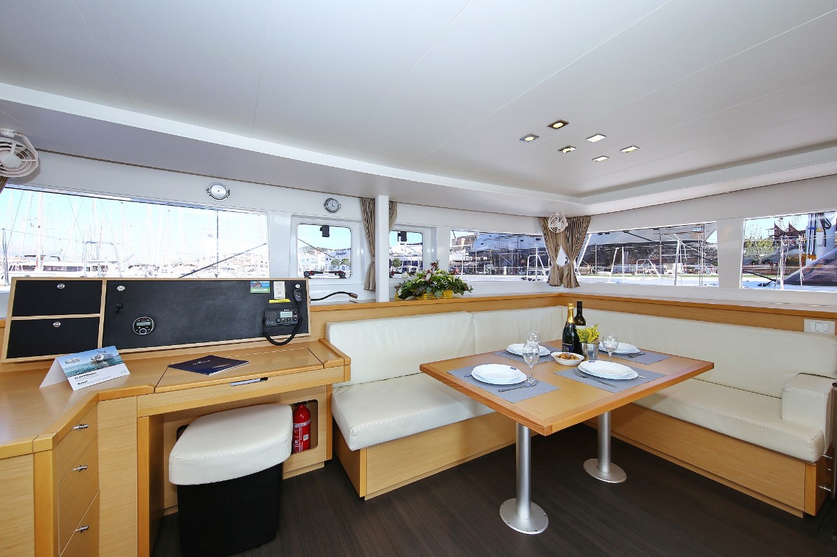 Lagoon 450 F, Fenadi | Yacht Charter Croatia