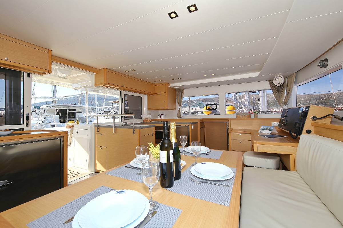Lagoon 450 F, Fenadi | Yacht Charter Croatia