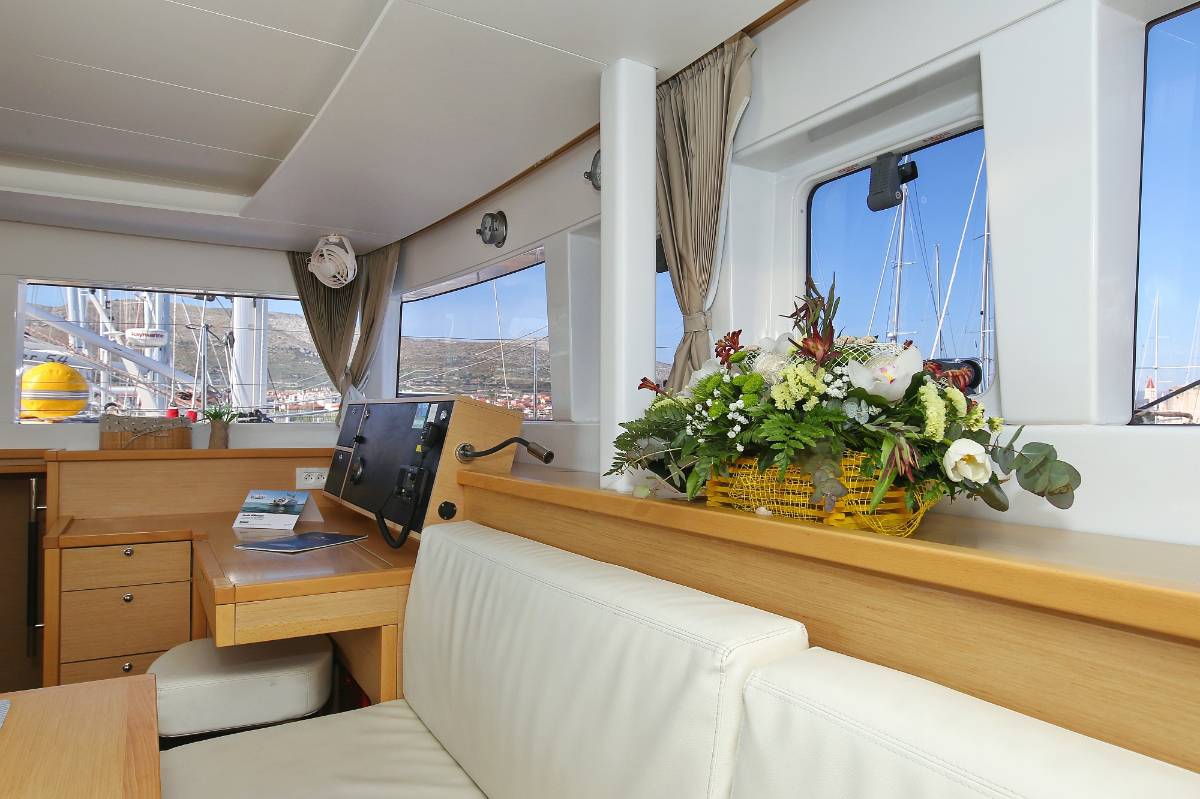 Lagoon 450 F, Fenadi | Yacht Charter Croatia