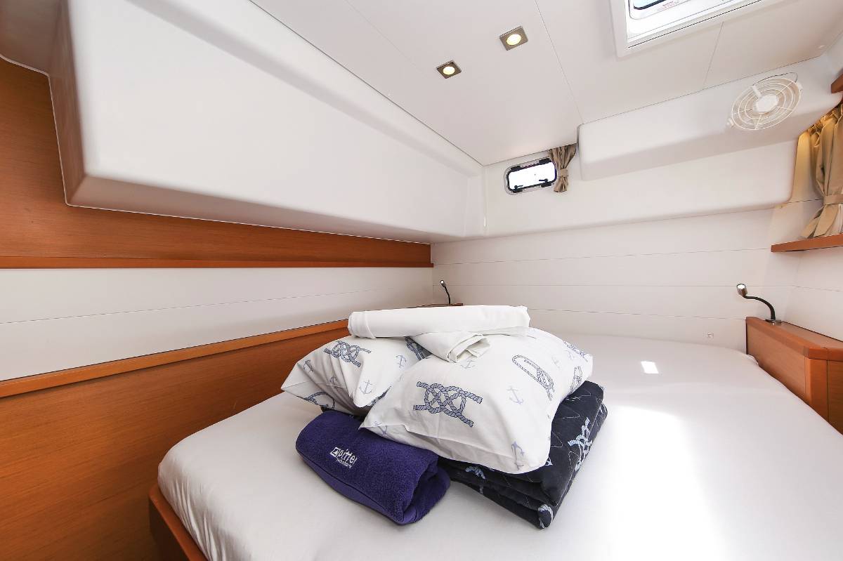 Lagoon 450 F, Fenadi | Yacht Charter Croatia