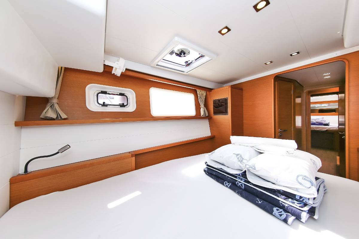 Lagoon 450 F, Fenadi | Yacht Charter Croatia