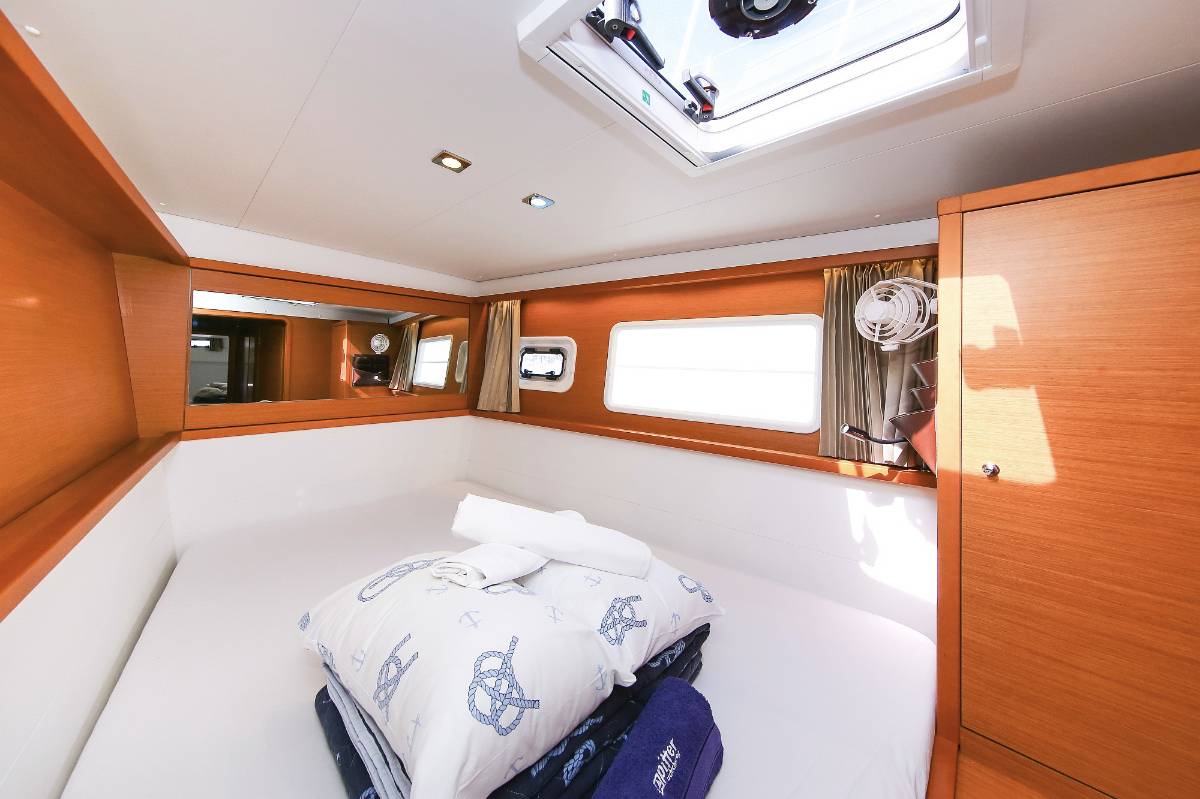 Lagoon 450 F, Fenadi | Yacht Charter Croatia