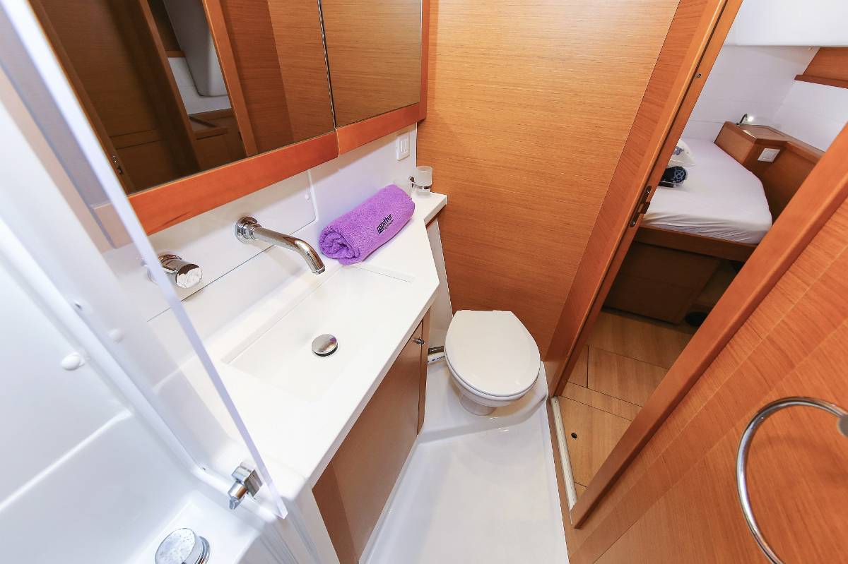 Lagoon 450 F, Fenadi | Yacht Charter Croatia