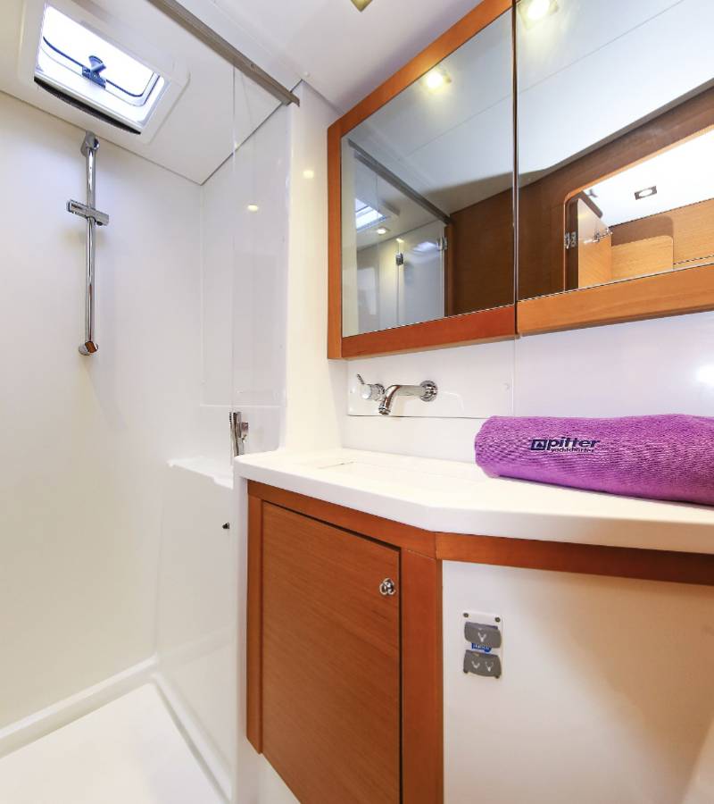 Lagoon 450 F, Fenadi | Yacht Charter Croatia