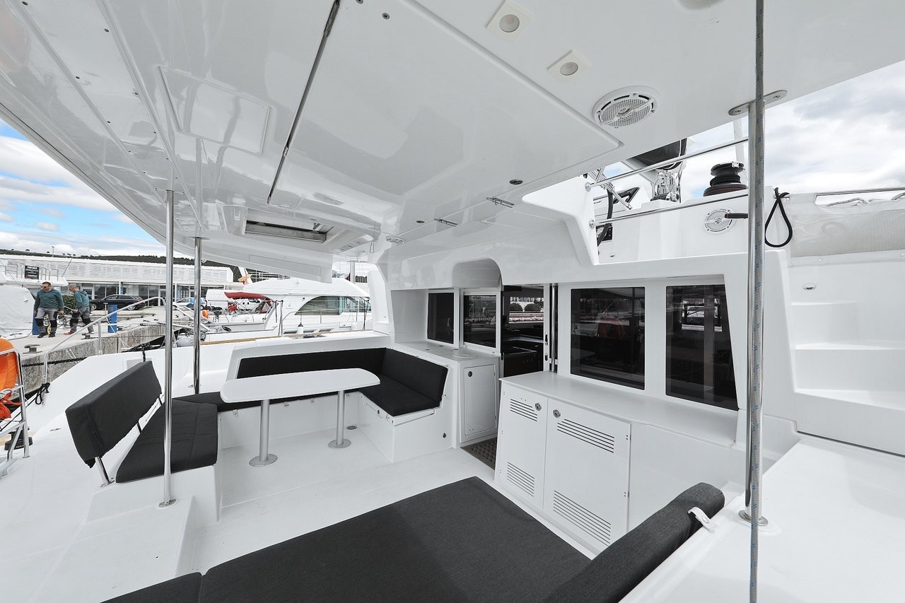 Lagoon 450 F, Must Have | Noleggio di Yacht Croazia