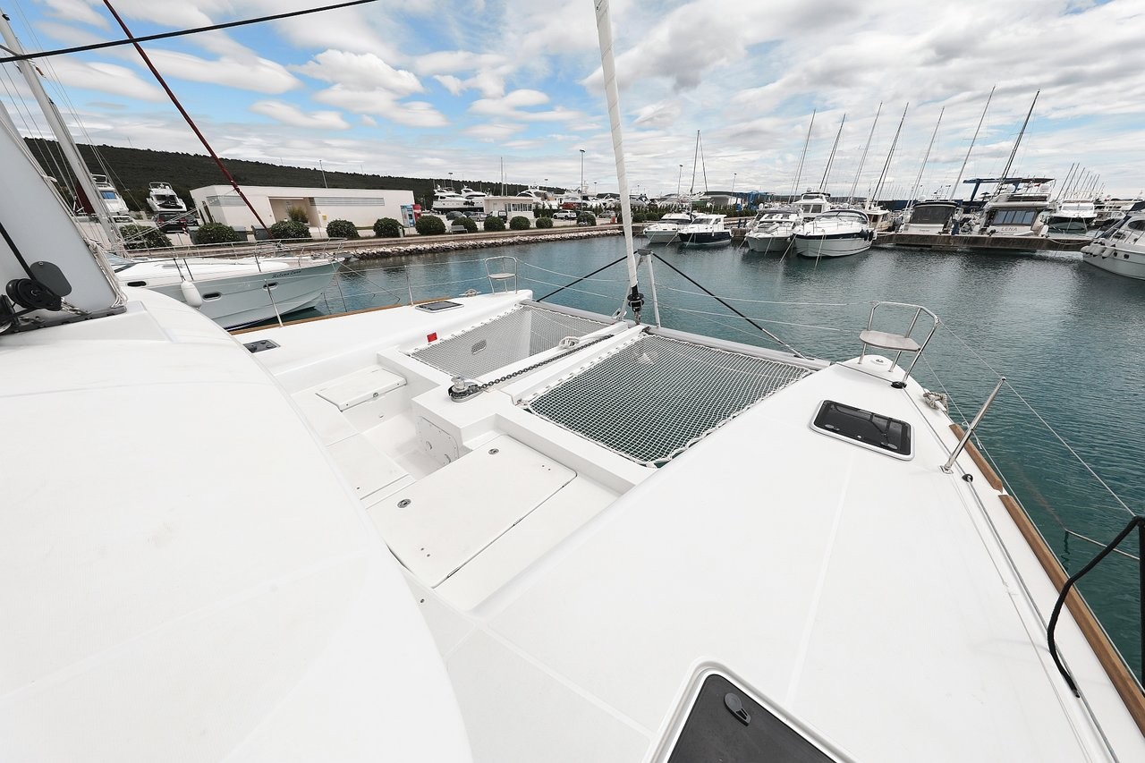 Lagoon 450 F, Must Have | Noleggio di Yacht Croazia