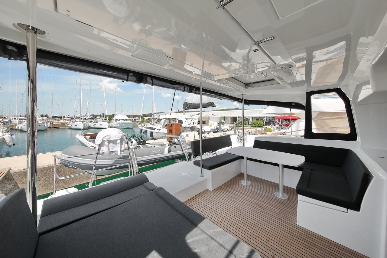 Lagoon 450 F, Paradise | Yachtcharter Kroatien