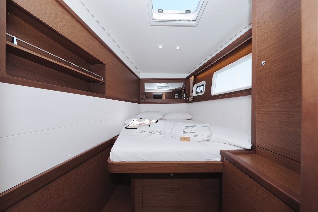 Lagoon 450 F, Hot Stuff | Noleggio di Yacht Croazia